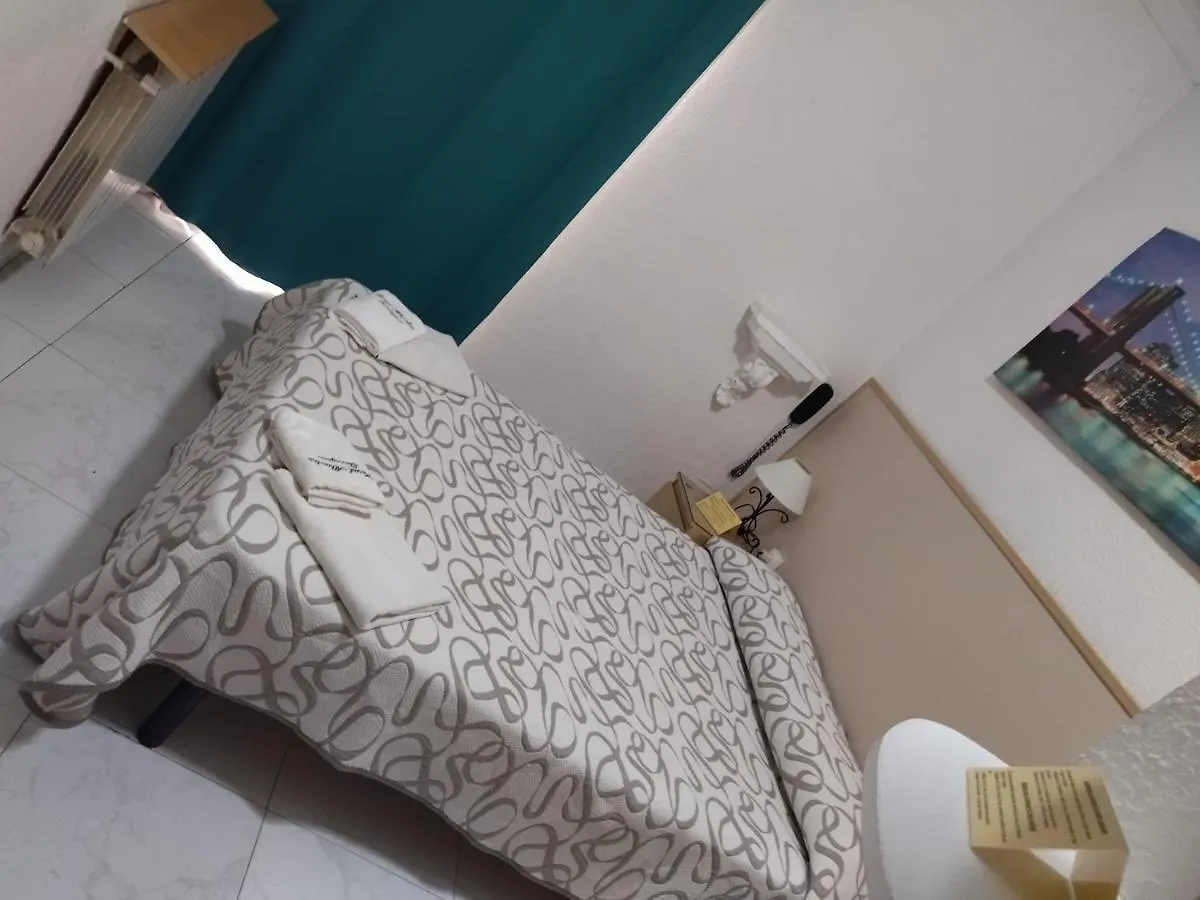 Hostal Alhambra Tarragona Hostel